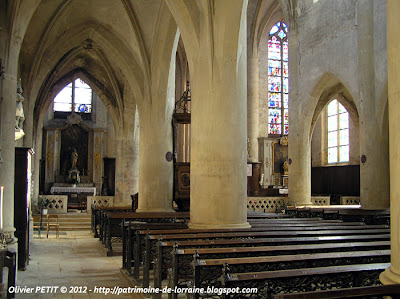 VEZELISE (54) - L'église Saint-Côme et  Saint-Damien (Intérieur)