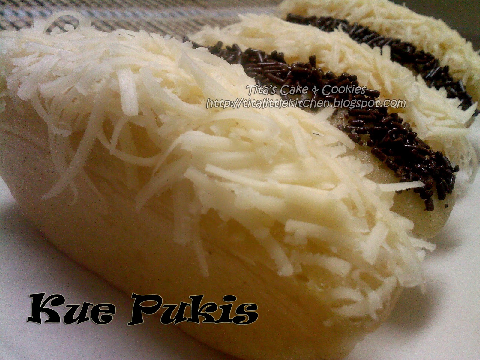 Tita's Little Kitchen: Kue Pukis