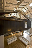 Awesome Loft Redesign Barn Into Small In A House Located In The Trastevere Neighborhood Of Rome Awesome Loft Redesign Barn Into Small In A House Located In The Trastevere Neighborhood Of Rome