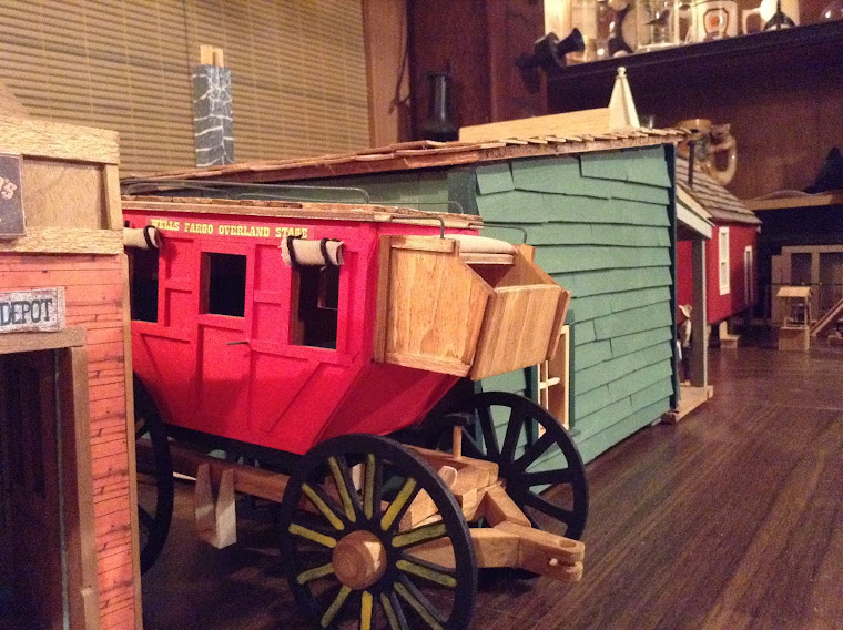 11-16-2015 The Stagecoach in the Town Setting ~