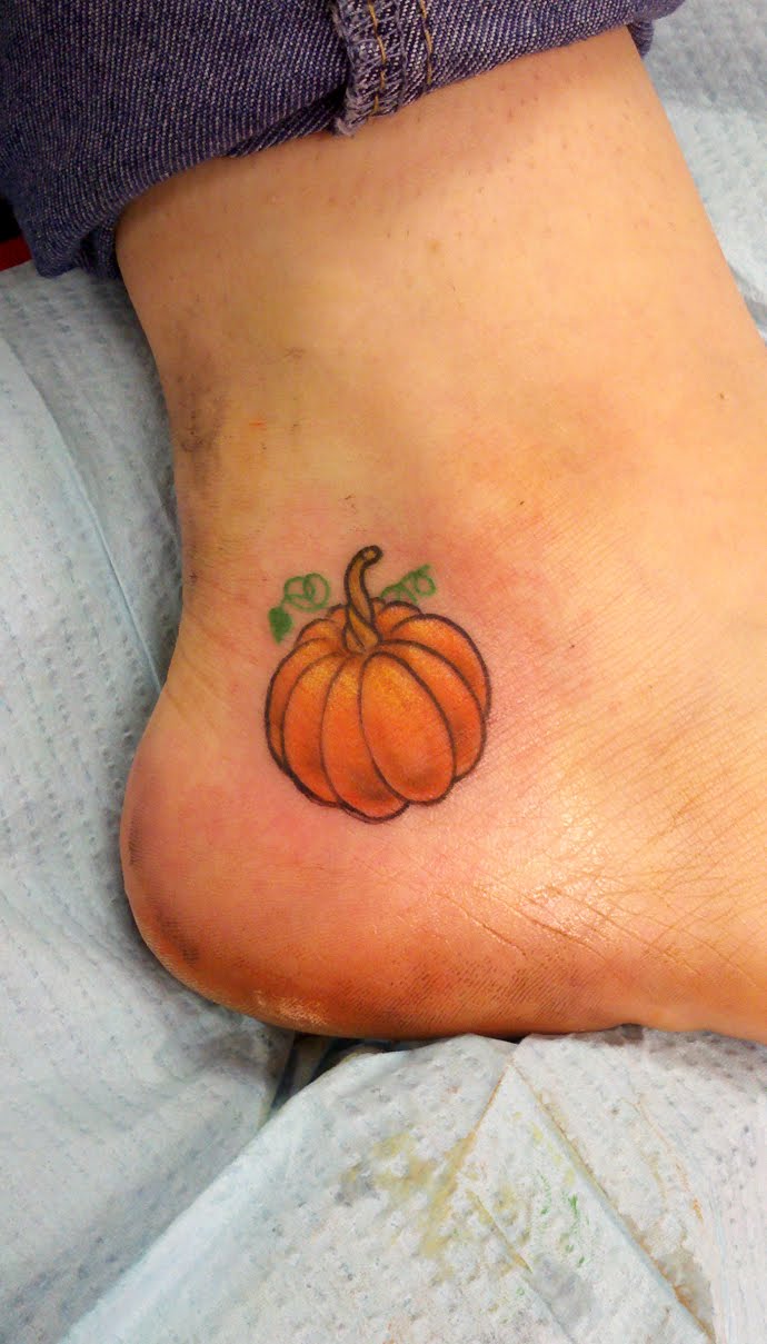 12 horrifying halloween pumpkin tattoo designs 12 horrifying halloween pumpkin tattoo designs