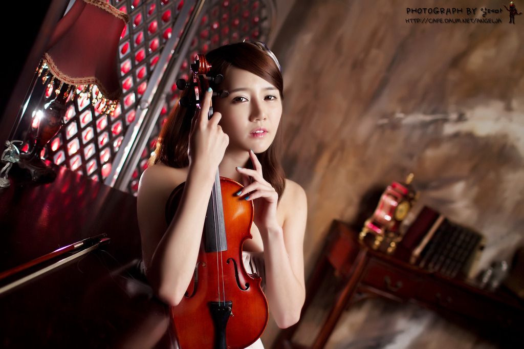 Han Ga Eun, Elegant with Violin | Super Cute Korean