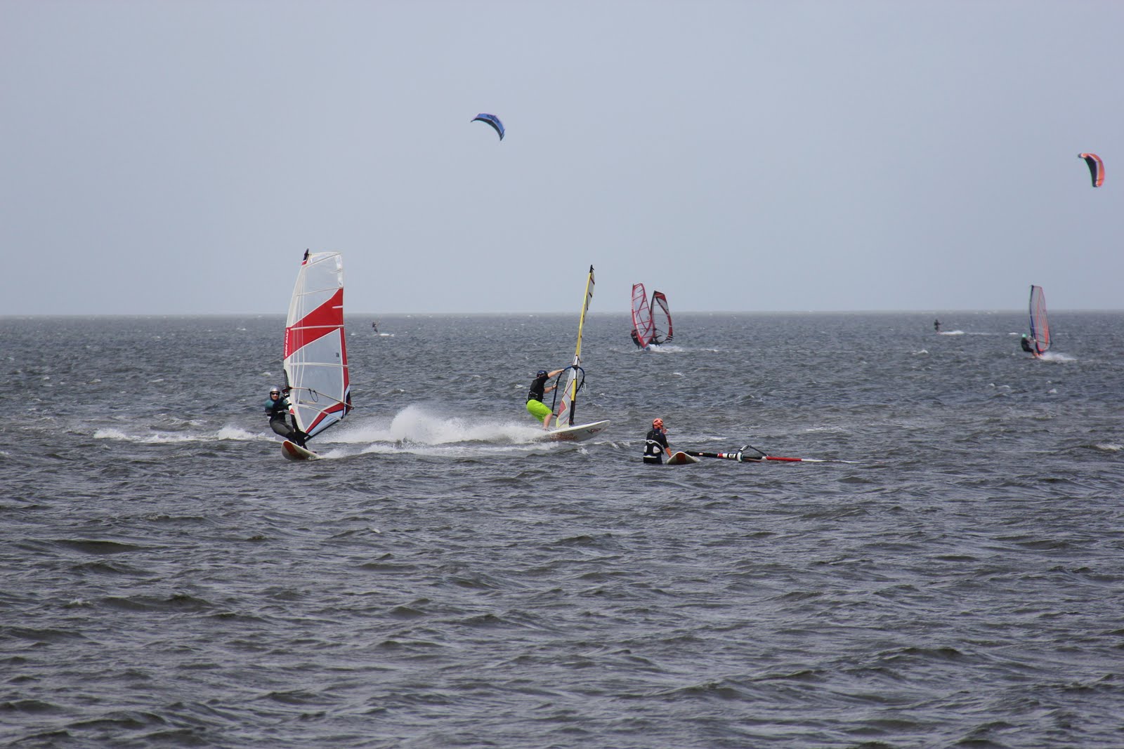 Chuck's Sea, Wind, Sky Chronicles WIndsurfing Cape Hatteras, North Carolina April May 2011,