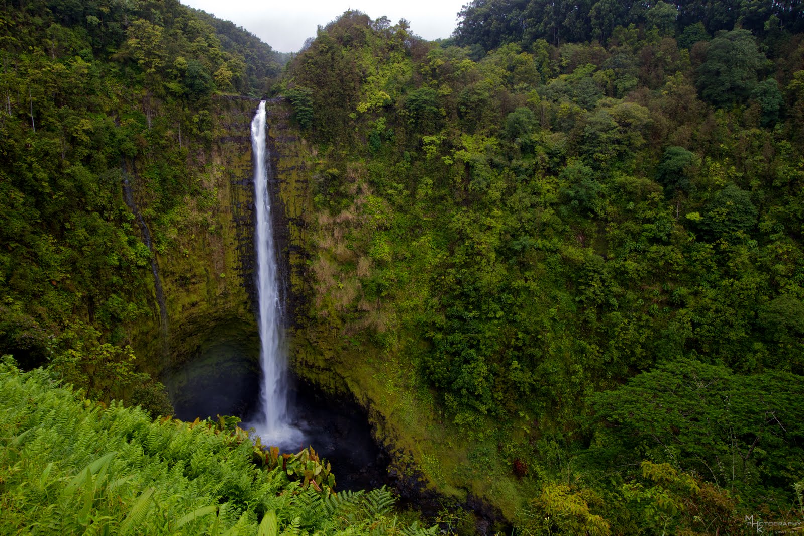 big island waterfalls
