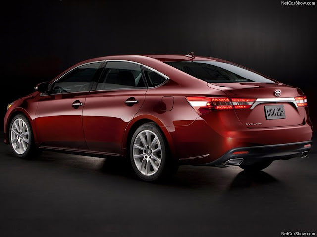    2013 ..   Toyota-Avalon_2013_8