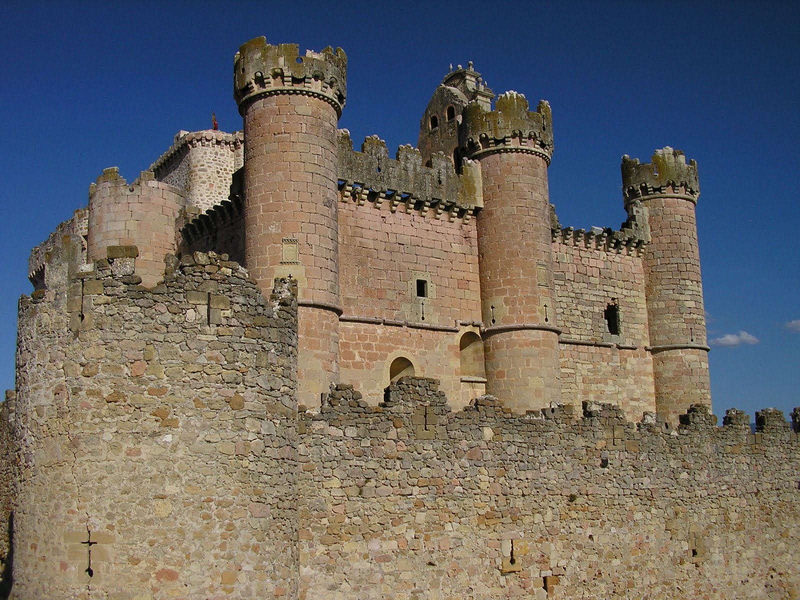 El castillo de Turégano una original fortificación medieval