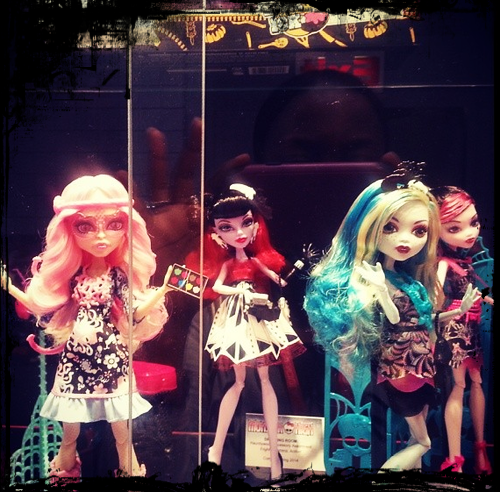 Boneca Monster High Clawdeen Wolf e Viperine Gorgon Sustos e