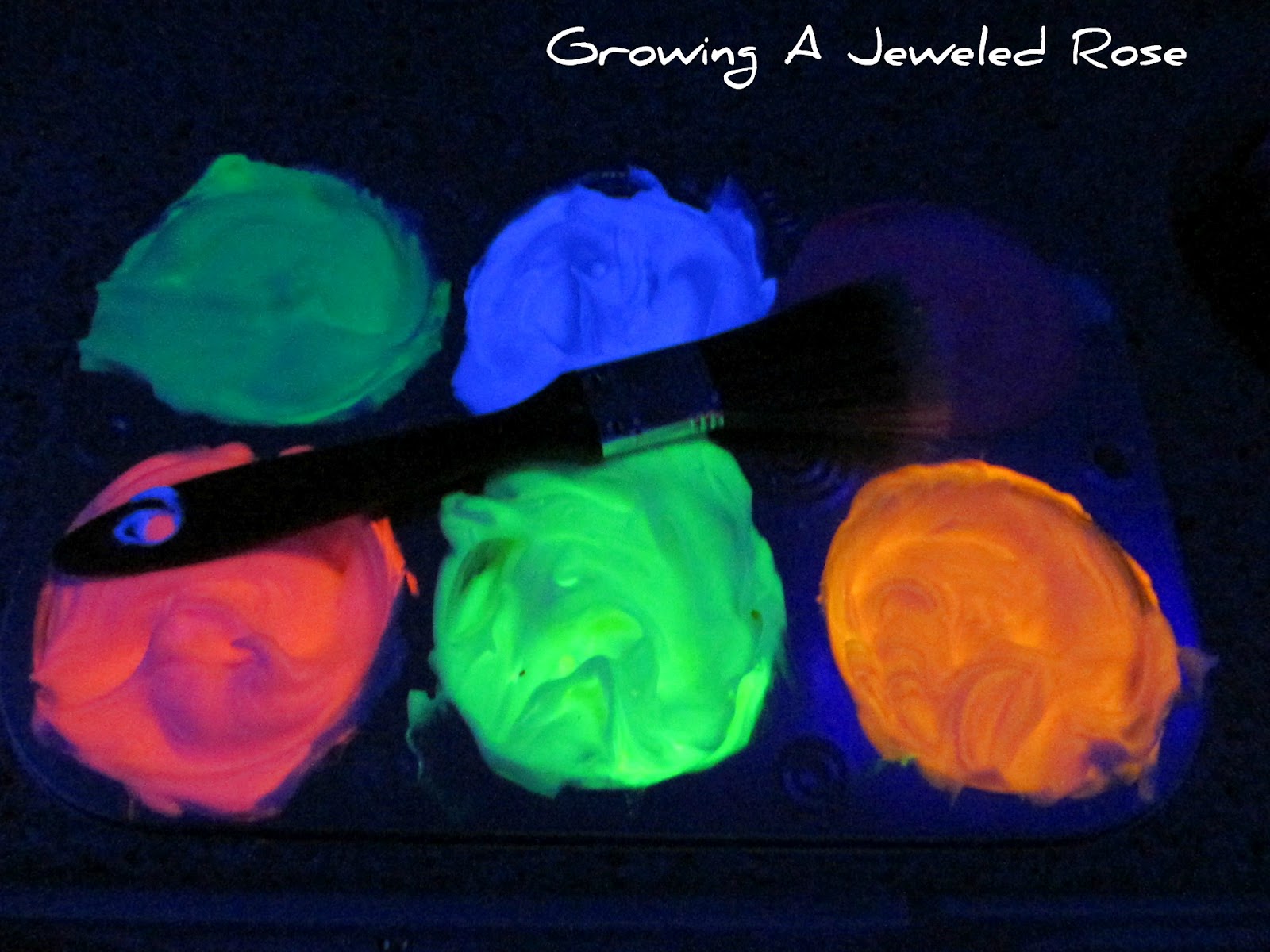Glowing Homemade Bath Paint! Growing A Jeweled Rose