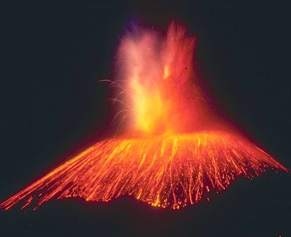 Paricutin volcano in 1943