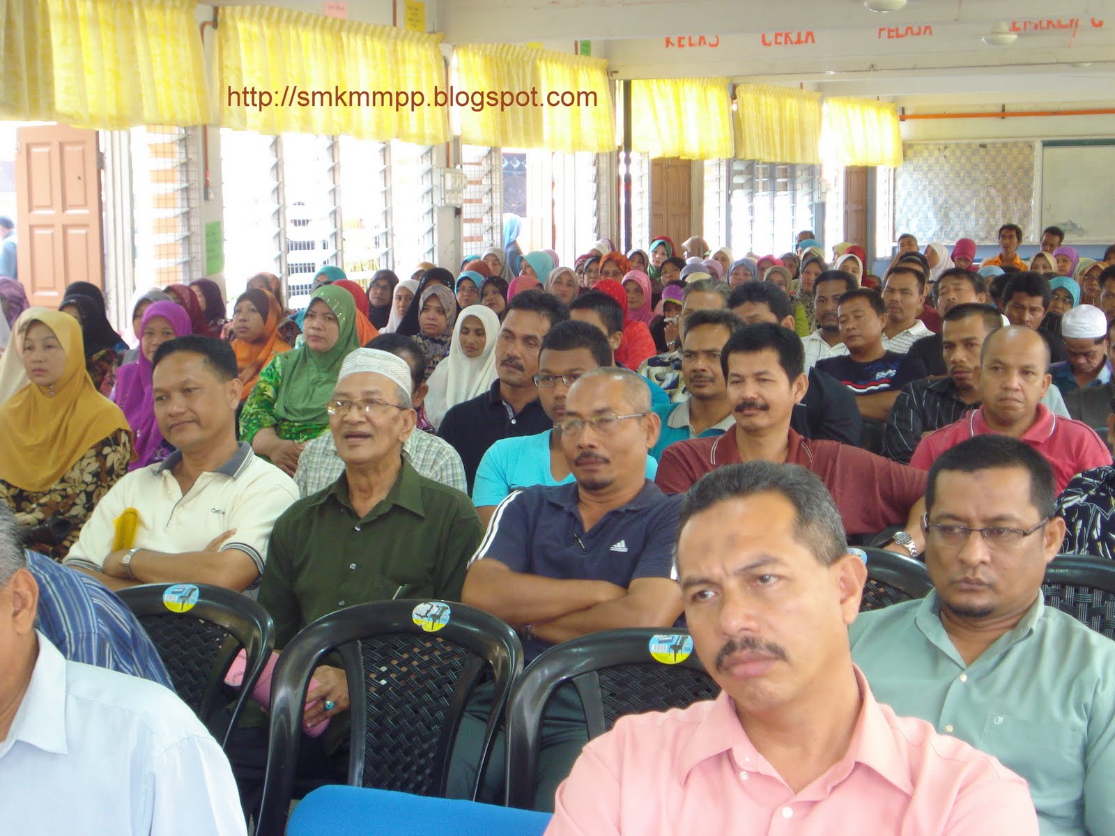 SMK MAHMUD MAHYIDIN (Sekolah Bestari Luar Bandar) MAJLIS