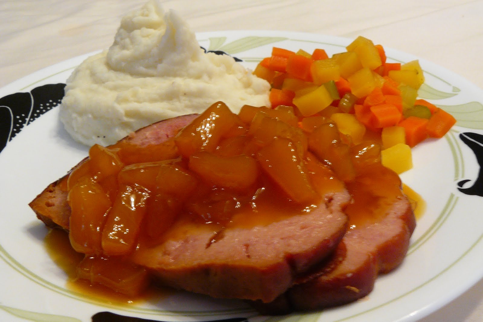 Valérie aux fourneaux!!! Jambon de Julie à la mijoteuse (ananas)