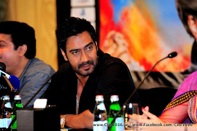Ajay Devgan & Tamanna at Himmatwala Press Conference in Dubai