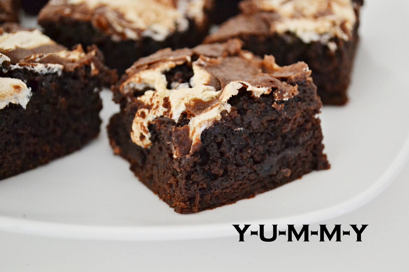 YUMMY Marshmallow Brownies