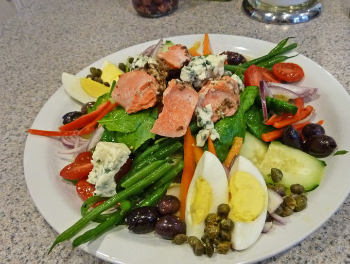 Fluffy Chix Cook Salmon Salad Niçoise IS the Big Salad