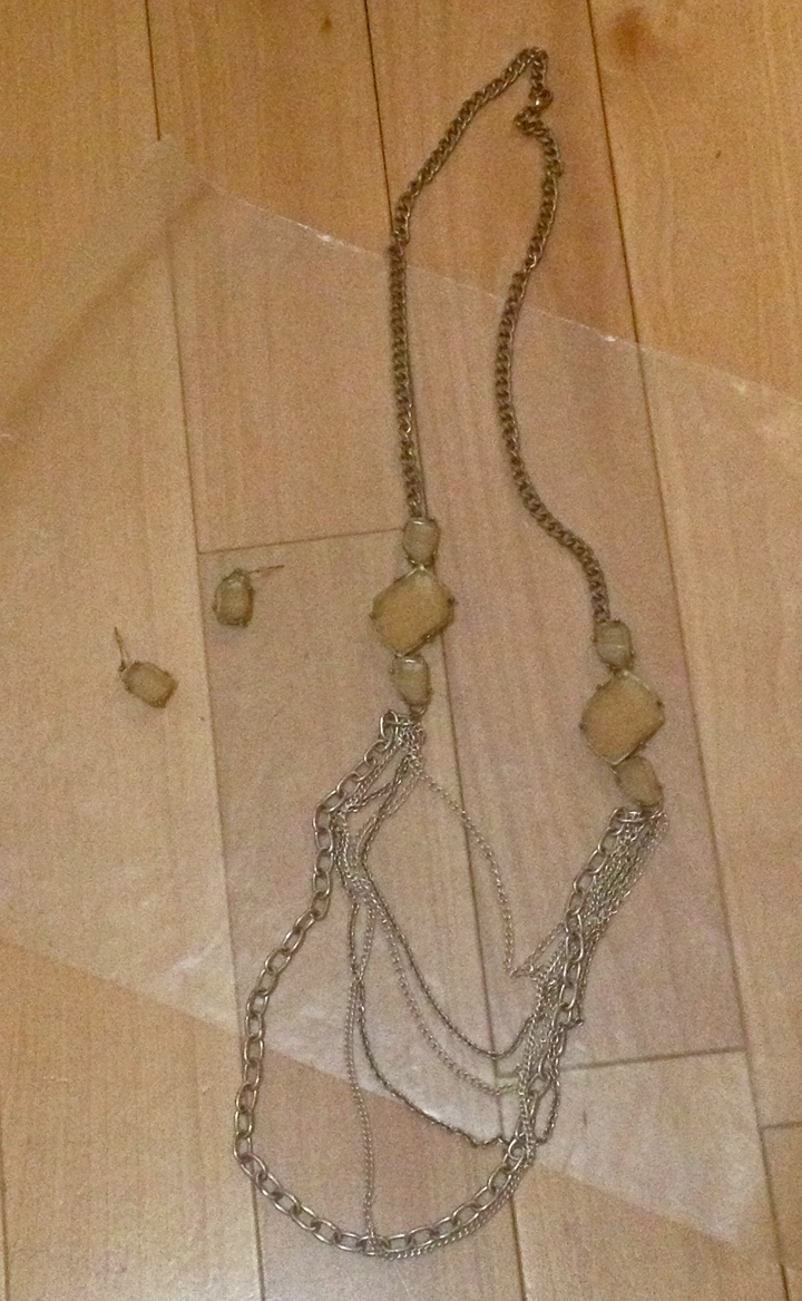 my thrifty chic DIY Jewelry Making Glitter Stones