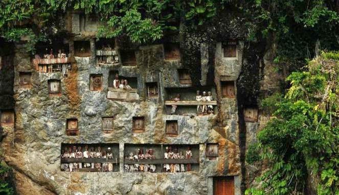 lemo Tomb Stone, Toraja