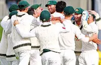 Australia , Sri Lanka , 137 runs, Peter Siddle , Mitchell Starc , Wickets , Test, Cricket