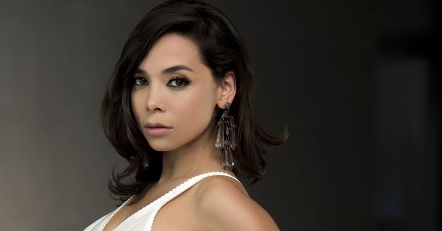 Marga Cifuentes Taking Bubble Bath - tamilenbbamalbum