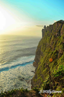 Pura Uluwatu, Bali Disfrutando de la puesta del sol 5 lugares favoritos en Bali
