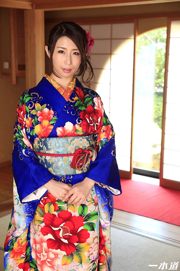 Ayumi shinoda model japan
