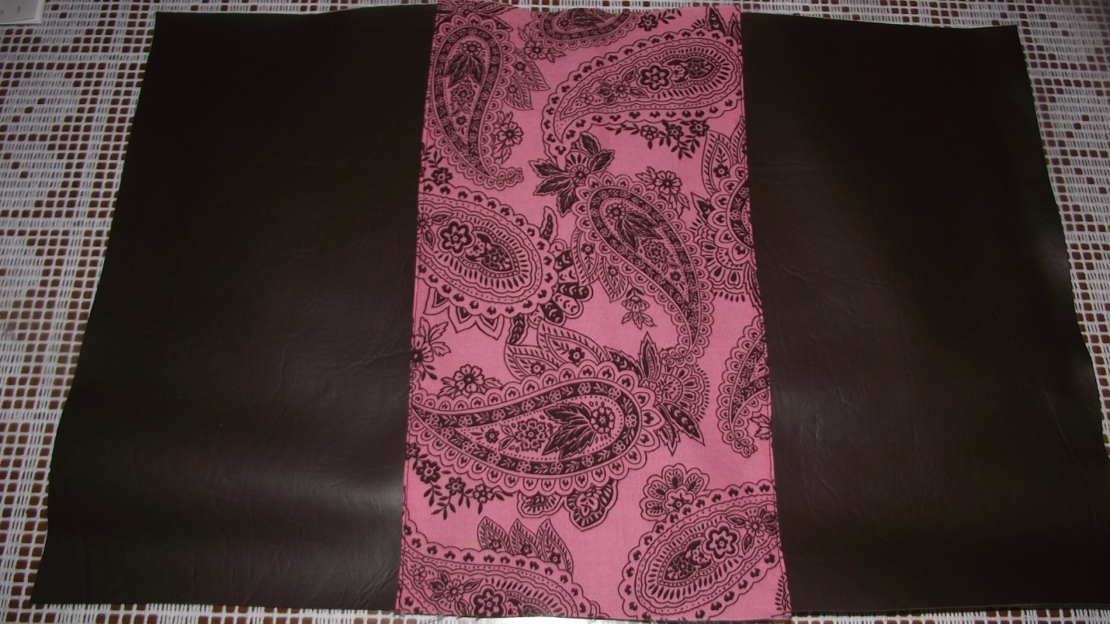 FABulous Home Sewn Zippered Book Cover Tutorial