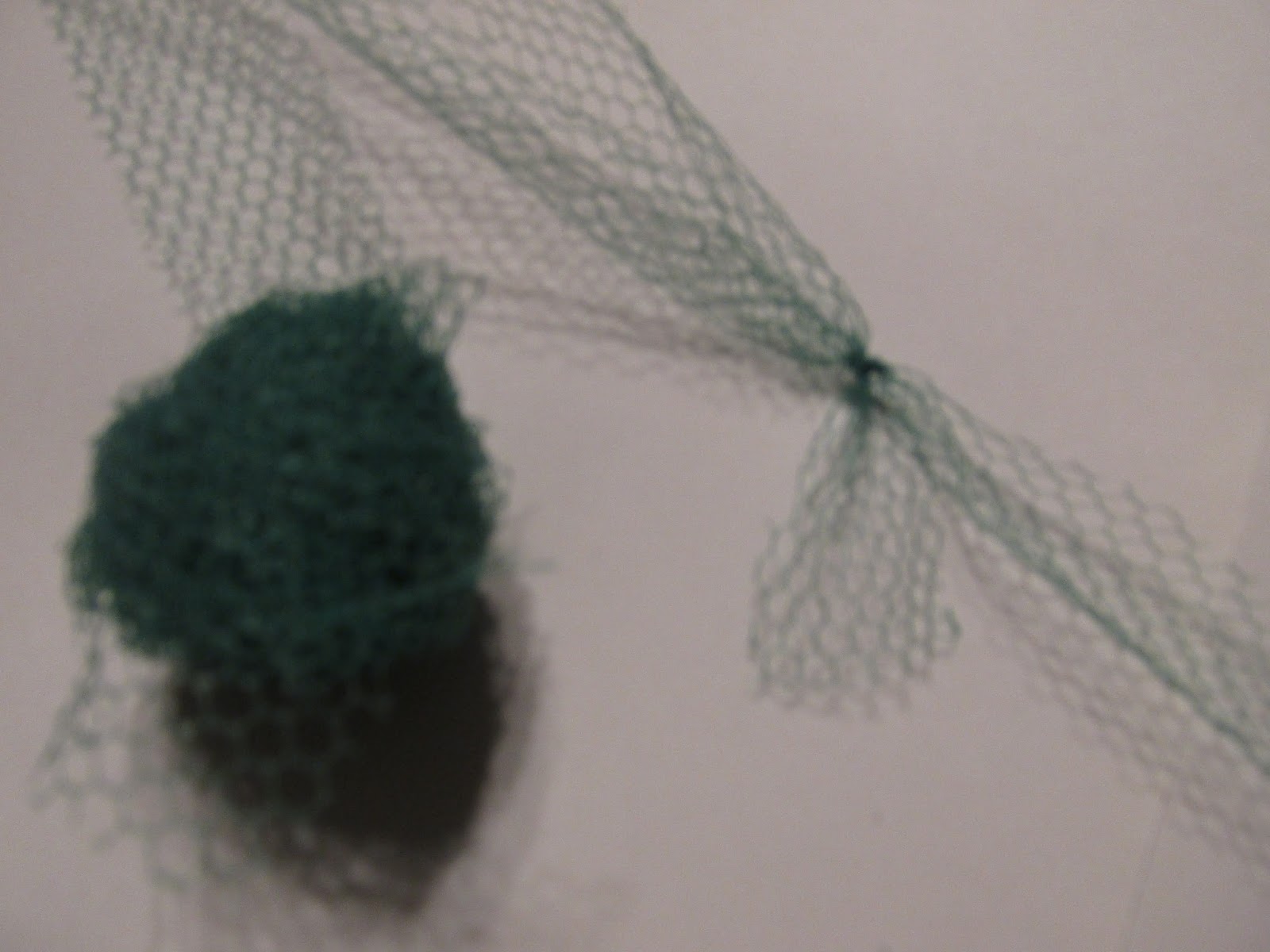 Vickie's Kitchen and Garden DIY How to Cut Netting for Crocheting