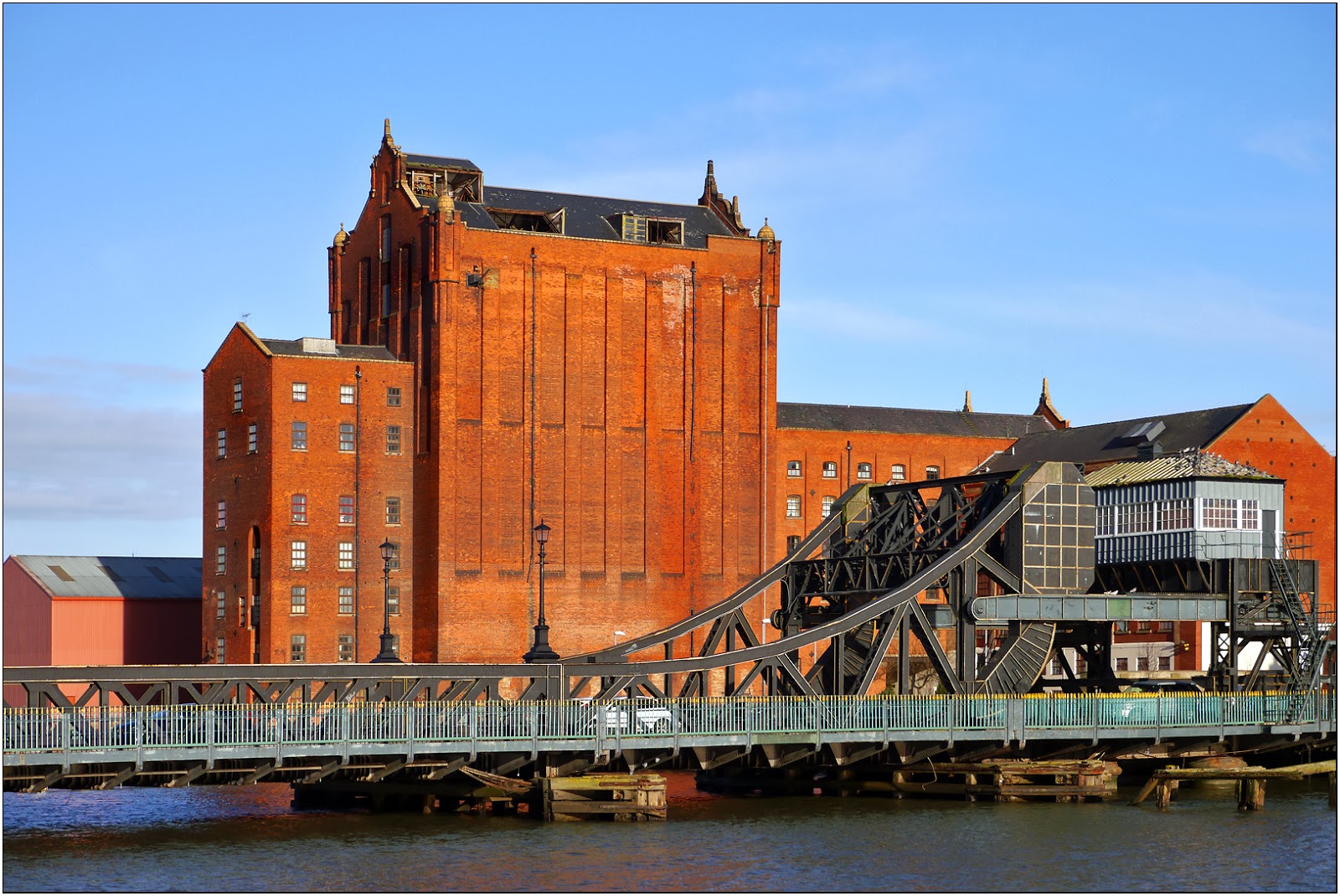 Lincolnshire Cam Corporation Bridge & Victoria Mills.