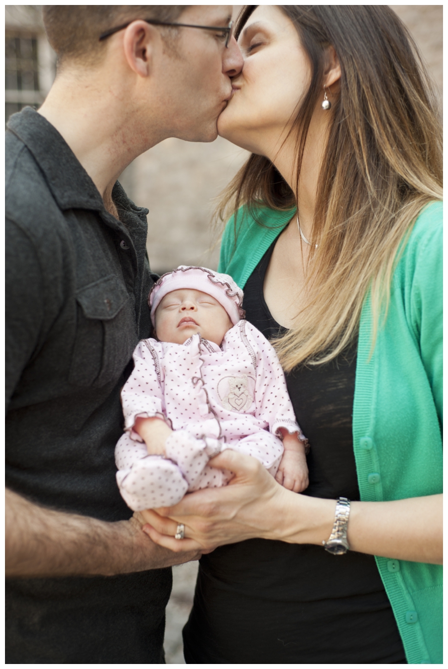 Emily 2 2013 05 01+Nicole+Salter+Photography+ +Emily+Newborn 0002