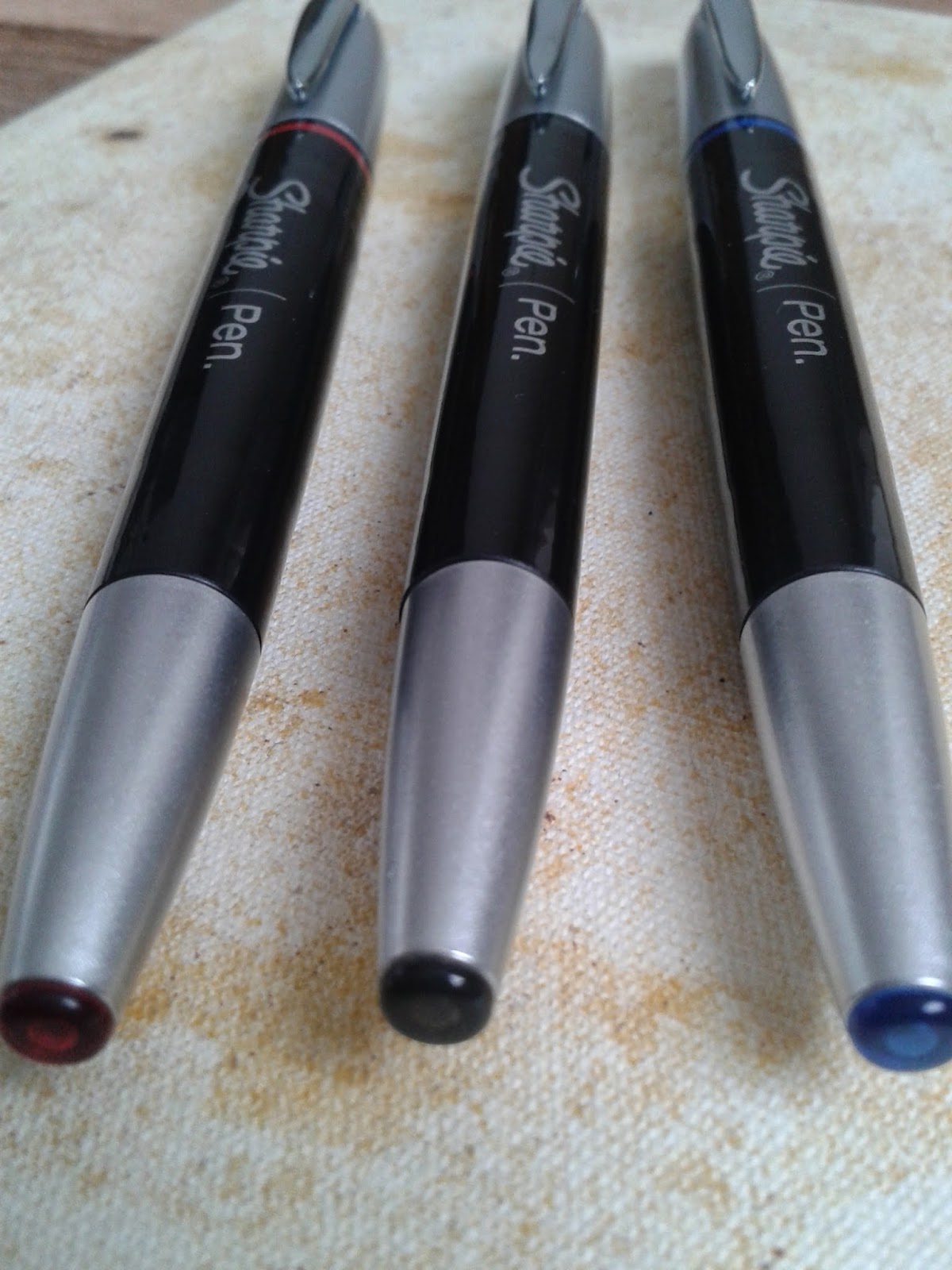 Pen Collection geekery: Sharpie Stylo Grip 0.4mm Pen