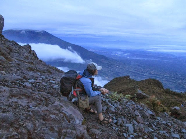 http://4.bp.blogspot.com/-do40EClZ30g/UzLBqSzXB1I/AAAAAAAAa0M/SazcZ4wNdhg/s1600/Merapi.jpg