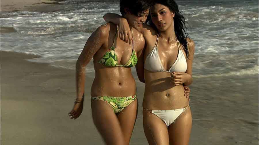Pregnant celebrity nude
