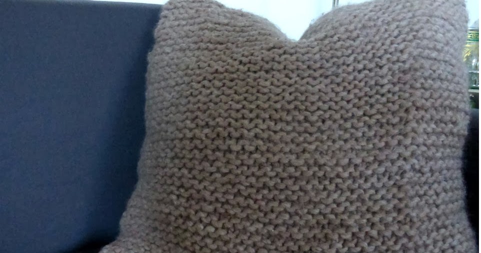 InDIYvidual Easy knitted pillow