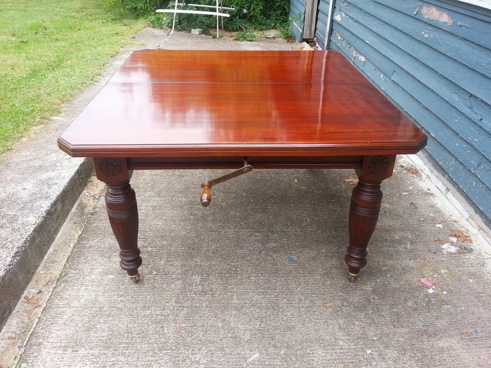John Mark Power, Antiques Conservator Expanding Dining Room Table with