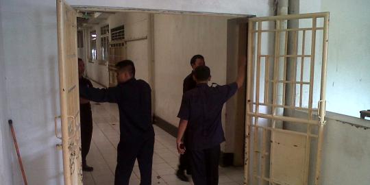 Sisca Tewas Setelah Diseret Pakai Motor dan Dibacok di Kepala Sisca Tewas Setelah Diseret Pakai Motor dan Dibacok di Kepala