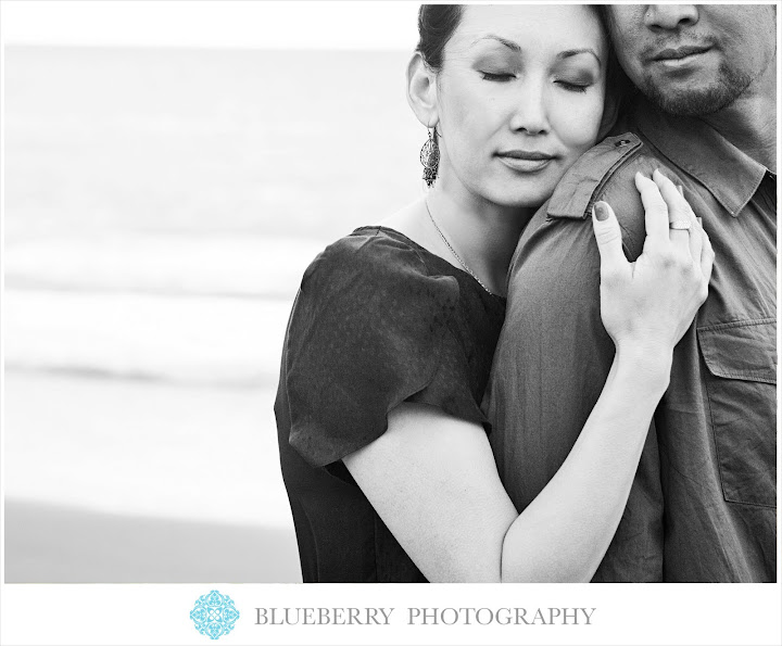 San Francisco romantic black and white baker beach engagement session close up