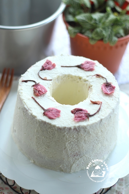 Berry Chantilly Cake Recipe Berry Chantilly Cake Recipe