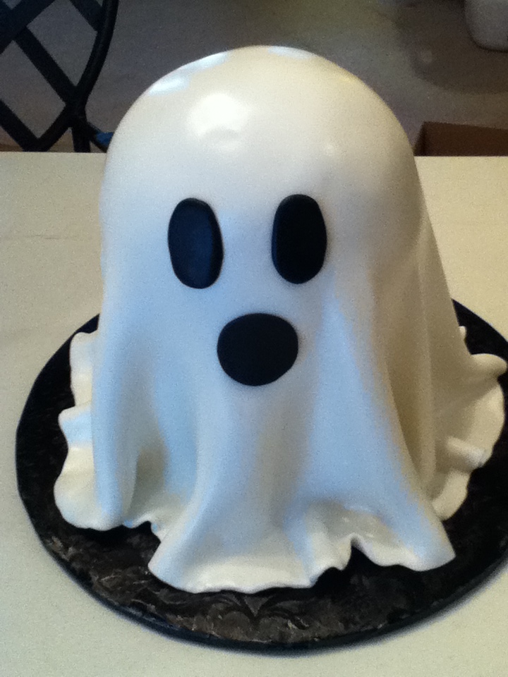 bellissimo specialty cakes quot ghost goblin birthday cakes quot 10 12 bellissimo specialty cakes quot ghost goblin birthday cakes quot 10 12