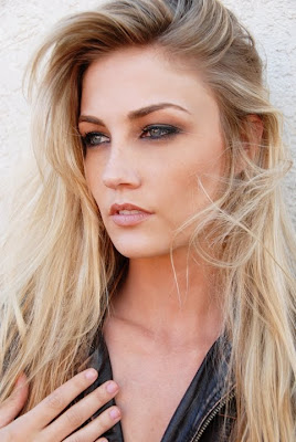 Megan%2BRossee%2B5.jpg
