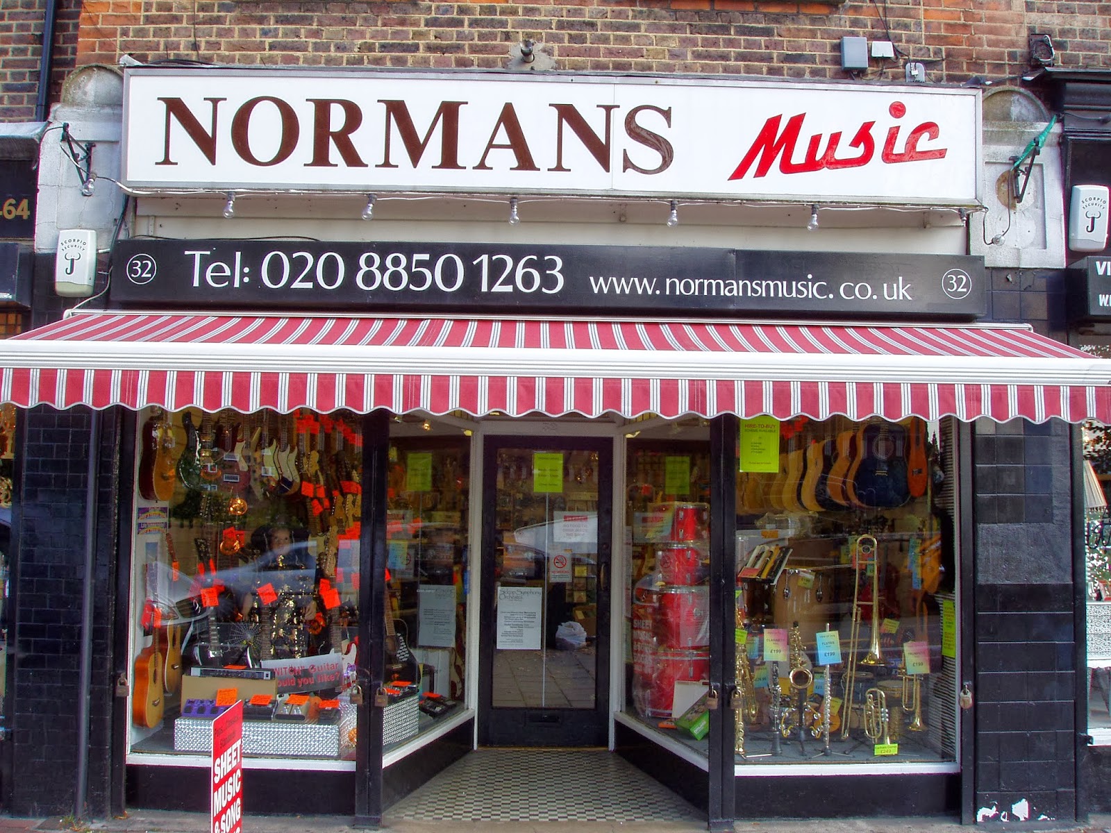 Andrew Simpson Normans Music...One hundred years of one music shop in Eltham
