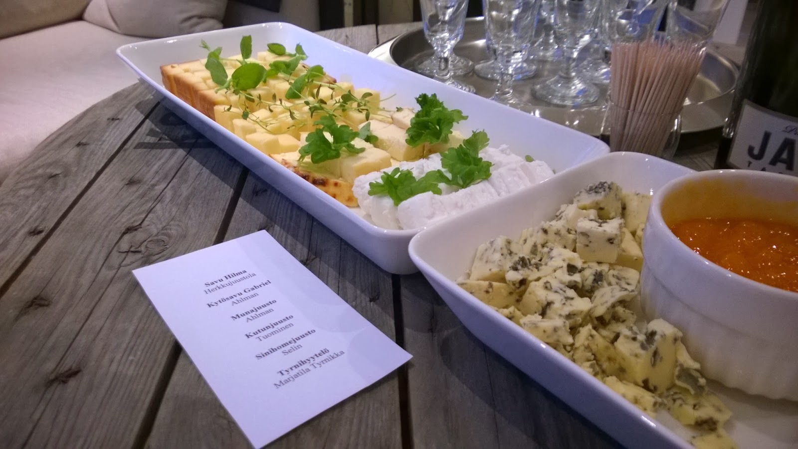 Ravintolapäivän hengessä - 7 ruokalajia, ei enään ikinä yksin.