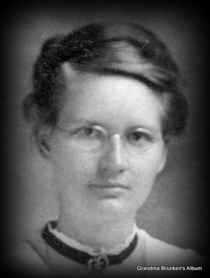 Ida (Schlosser) Brunken - 1914 Ida (Schlosser) Brunken - 1914