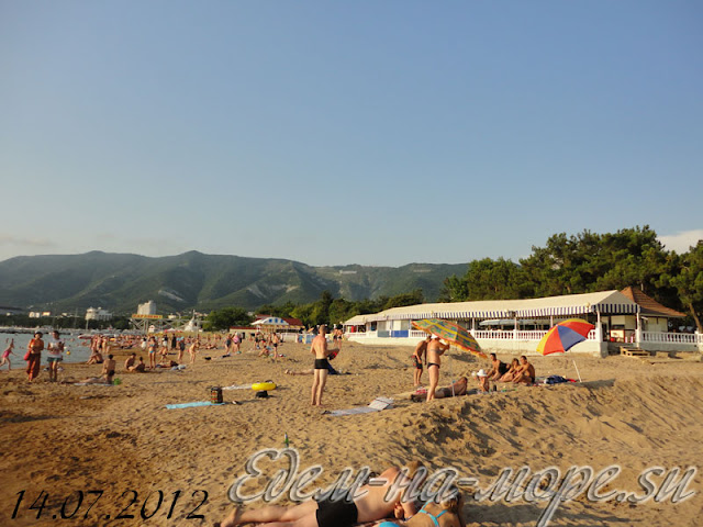 Пляжи Геленджика после наводнения, июль 2012, фото