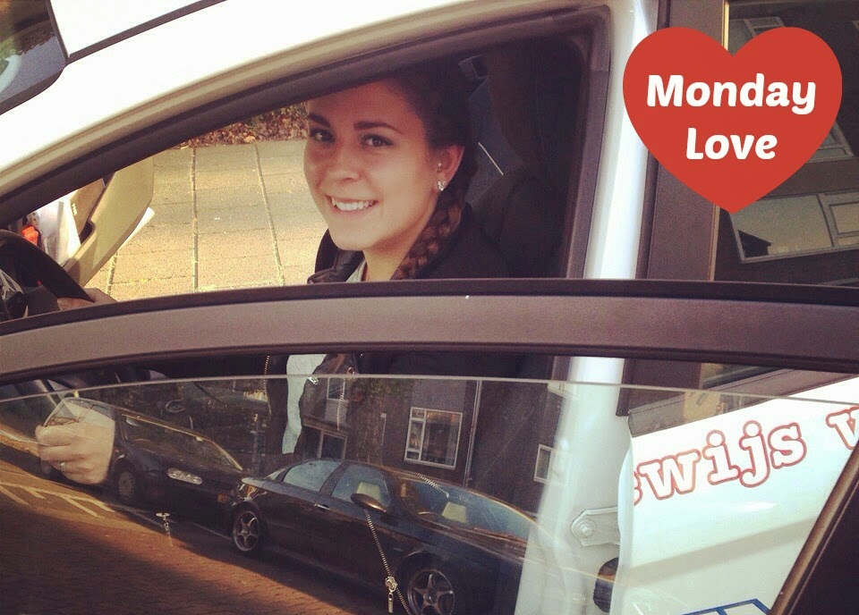 00-monday-love-autorijden-donna-luisa
