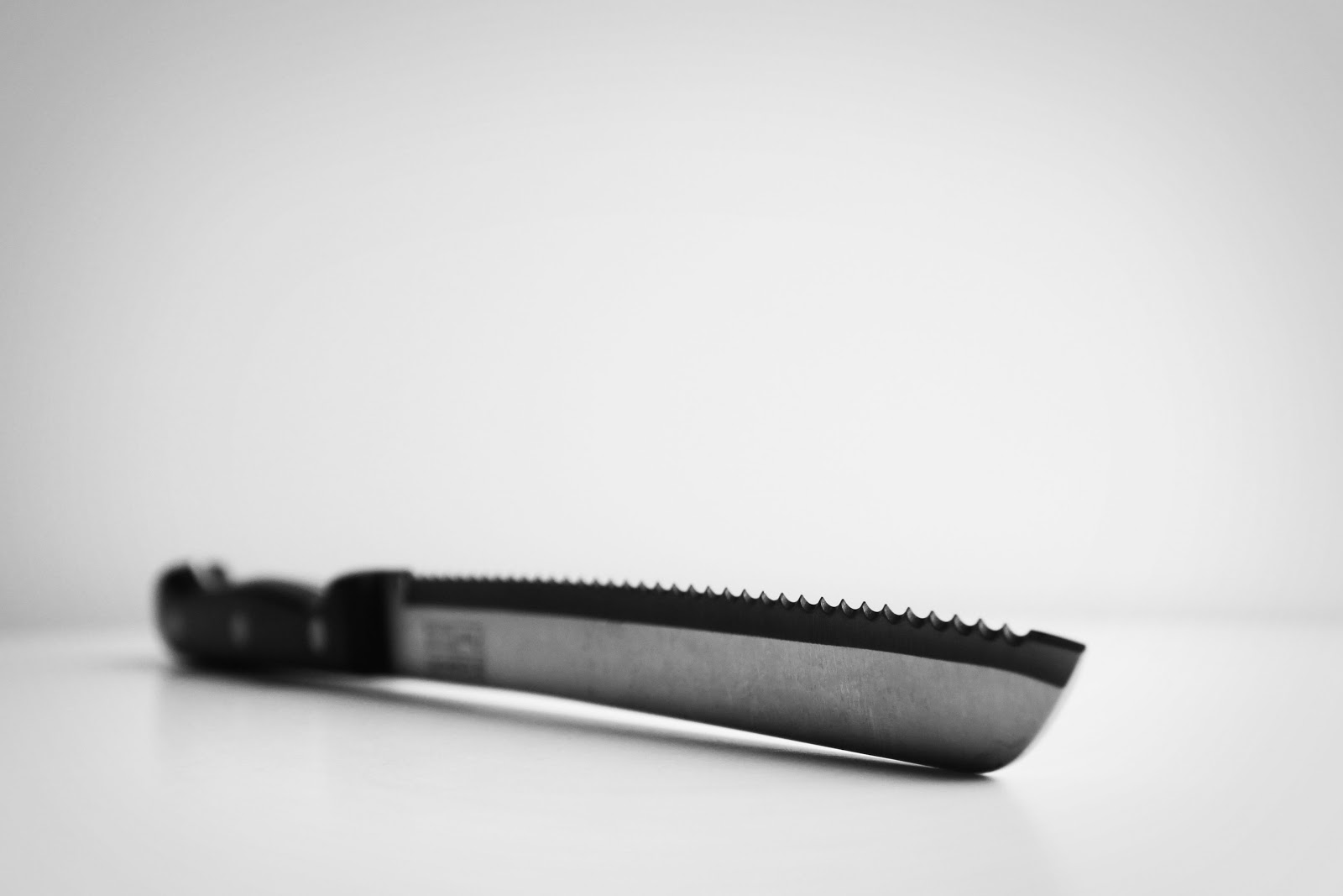 Jagged Edge Knife