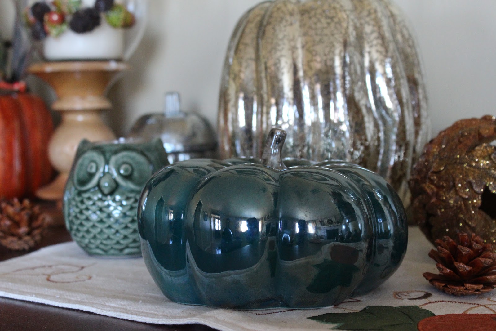 Snickerdoodles & Taylor Tots: Owls and Mercury Glass Fall Table ...
