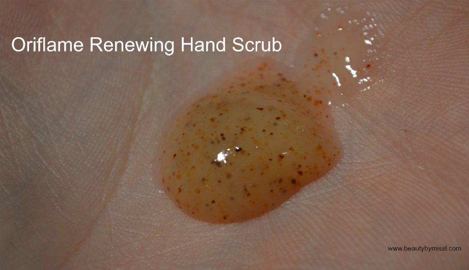 Oriflame Renewing Hand Scrub swatch
