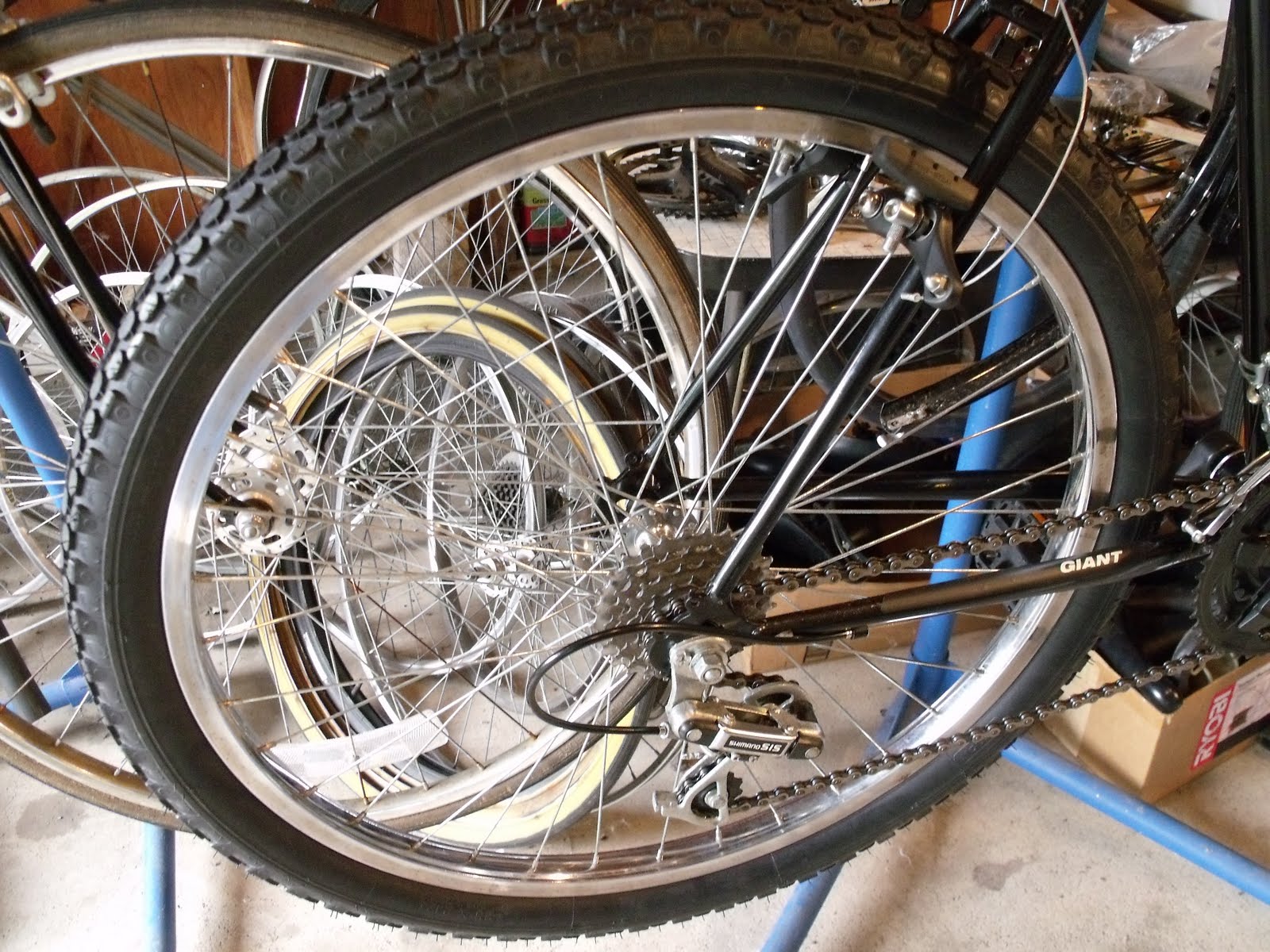 giant attraction bike price