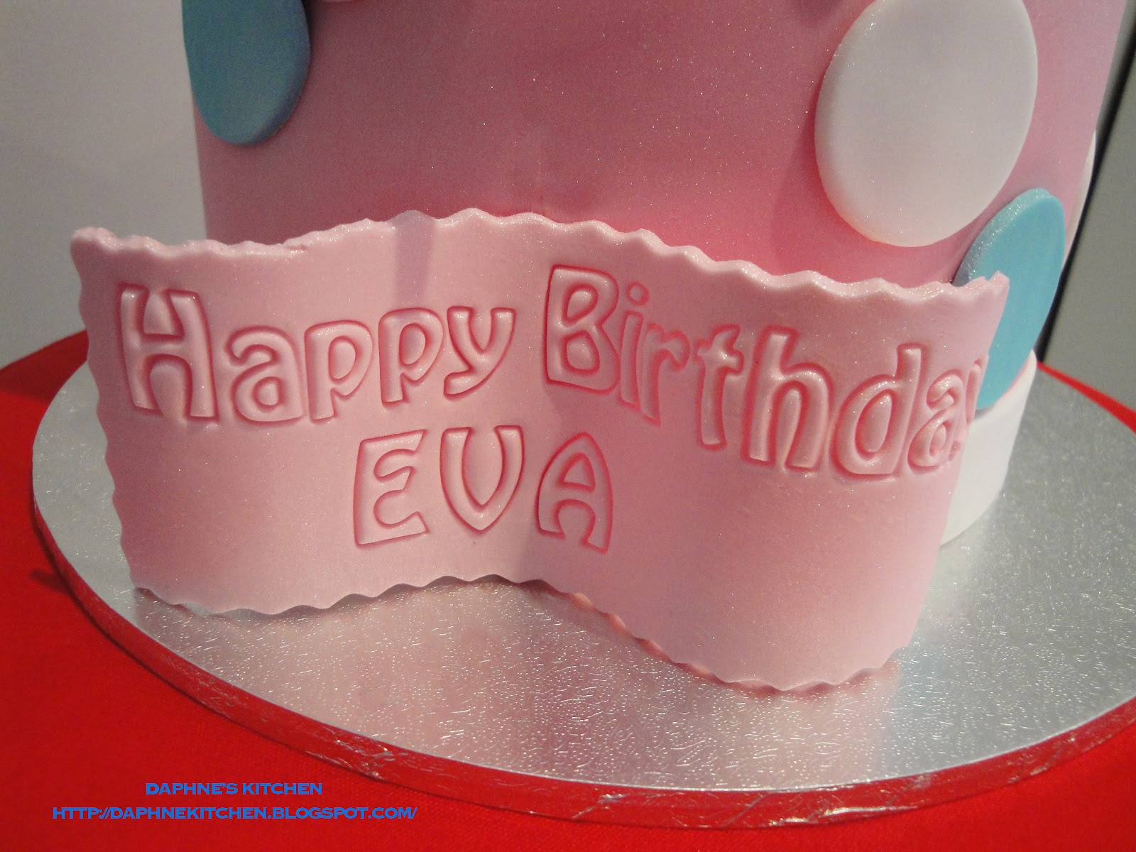 Daphne's Kitchen Hello Kitty Cake