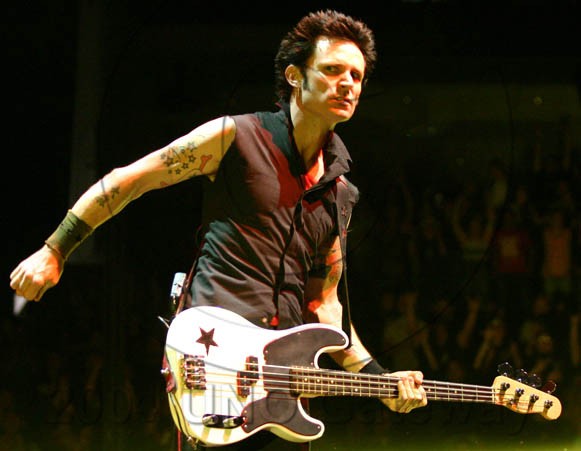 mike_dirnt.jpg