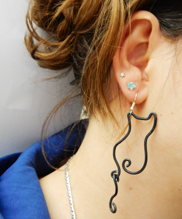 DIY : Boucles d'oreilles chat en fil d'aluminium - Caro Dels
